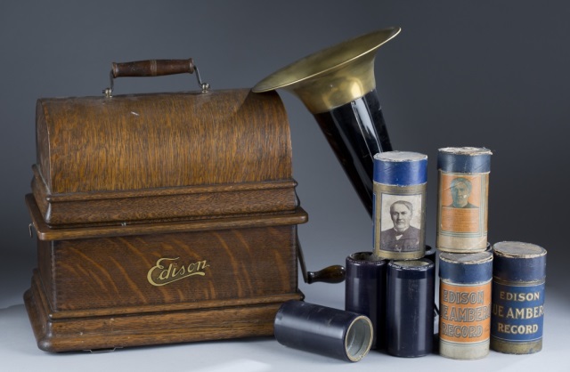 Appraisal: Edison Standard Phonograph with Horn Oak Cased Inlaid Edison on