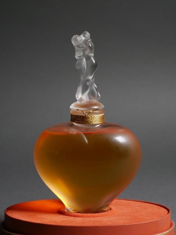 Appraisal: Lalique crystal perfume bottle flacon shaped as a frosted heart