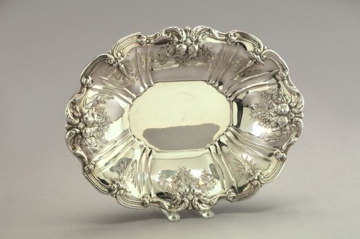 Appraisal: Reed and Barton Sterling Silver Francis I Oval Fruit Bowl