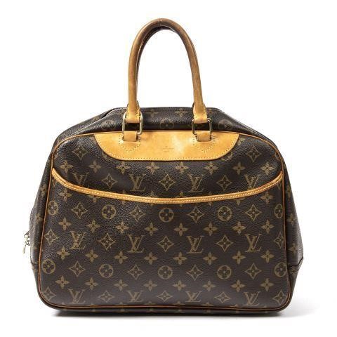 Appraisal: Louis Vuitton Deauville handbag in brown monogram coated canvas with