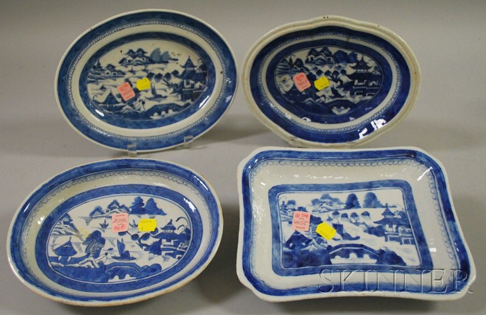 Appraisal: Four Chinese Export Porcelain Shaped Canton Serving Dishes lg to