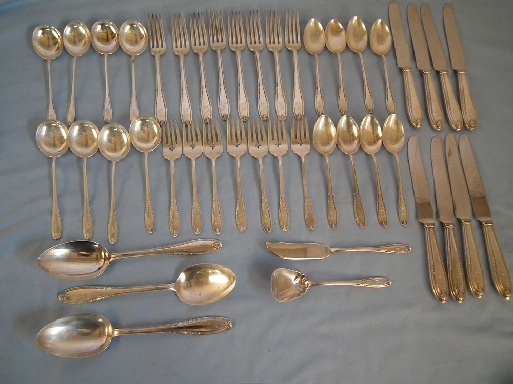 Appraisal: MANCHESTER STERLING FLATWARE SET Manchester sterling silver flatware set in