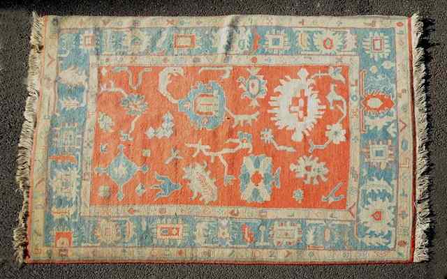 Appraisal: AN ORIENTAL SMALL CARPET of Ziegler Sultanabad design with stylised