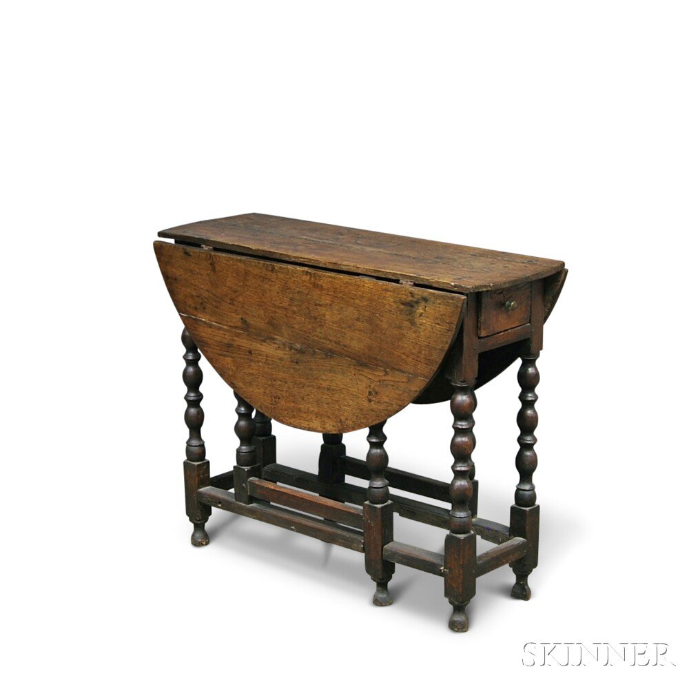 Appraisal: William Mary-style Oak Oval-top Gate-leg Table the top over a