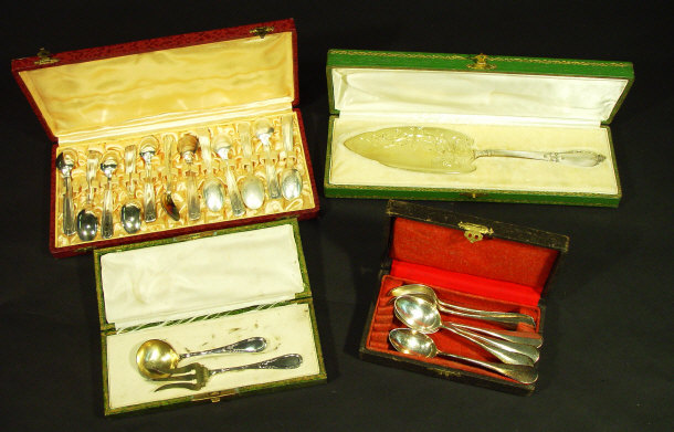 Appraisal: Cased French Silver cake slice spoon and fork a cased