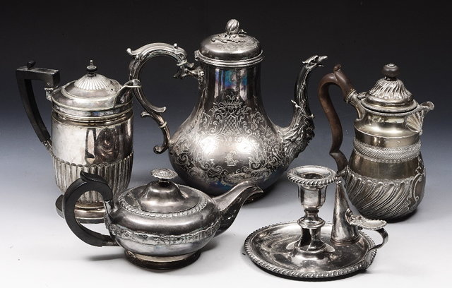 Appraisal: A SILVER HOT WATER JUG with wrythen lower body matching