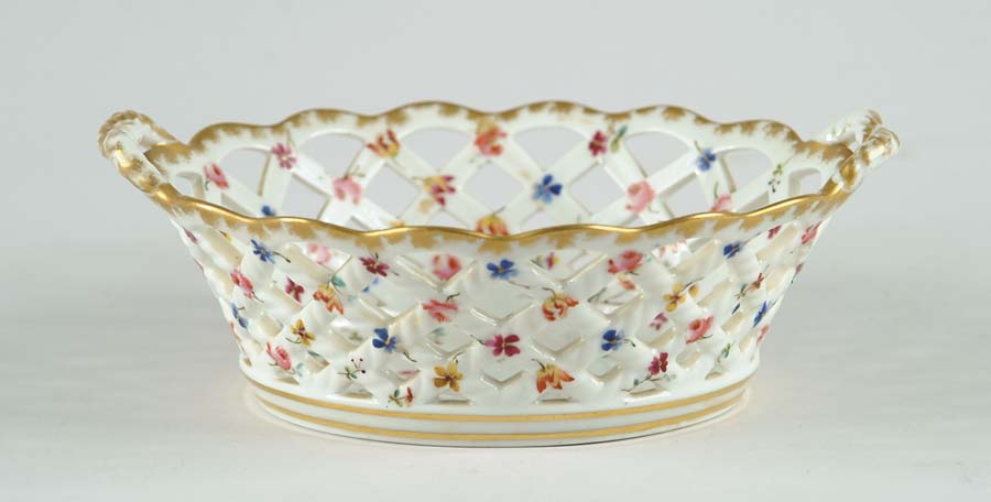 Appraisal: HAVILAND LIMOGES OPEN BREAD BASKET Two handled reticulated bread basket