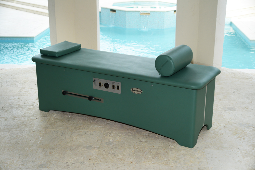 Appraisal: WILLIAMS SPINALIGN CHIROPRAXIS MASSAGE TABLE Like new condition recently purchased