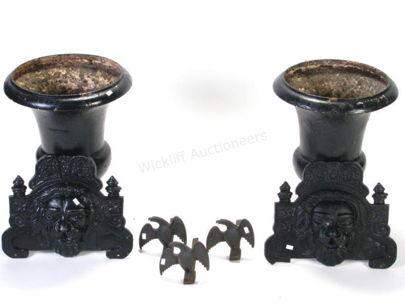 Appraisal: A group of cast iron patio accessories including pair of