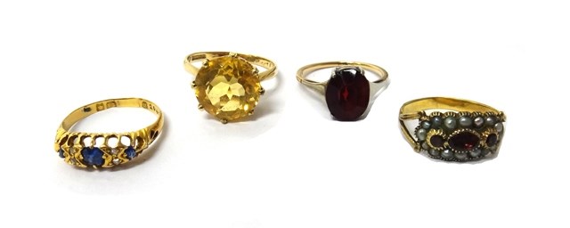 Appraisal: An early th century gold garnet and half pearl set