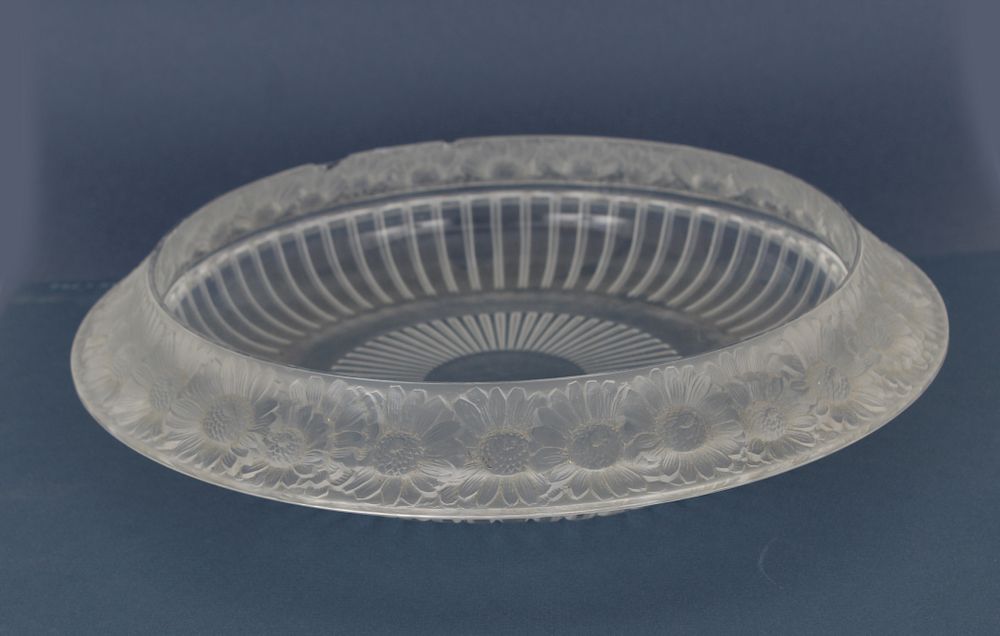 Appraisal: Lalique Marguerites Clear Crystal Bowl Lalique Marguerites Clear Crystal Bowl