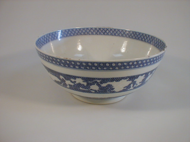 Appraisal: A Chinese Nankin blue and white bowl moulded with a