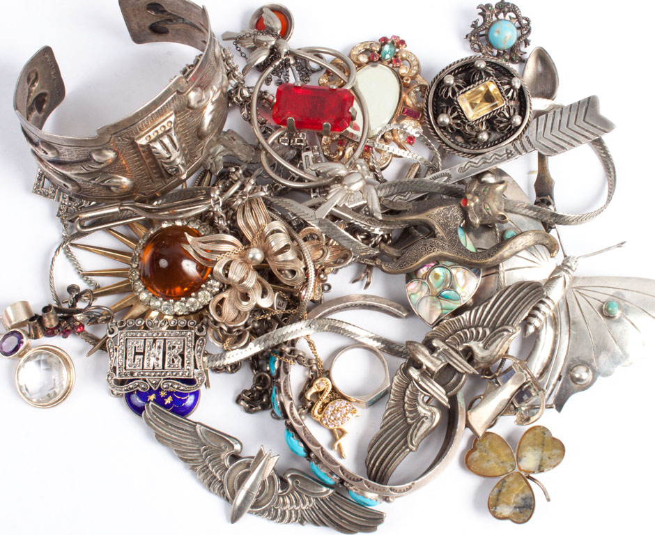 Appraisal: Assortment of silver jewelry includes a small sterling turquoise brooch