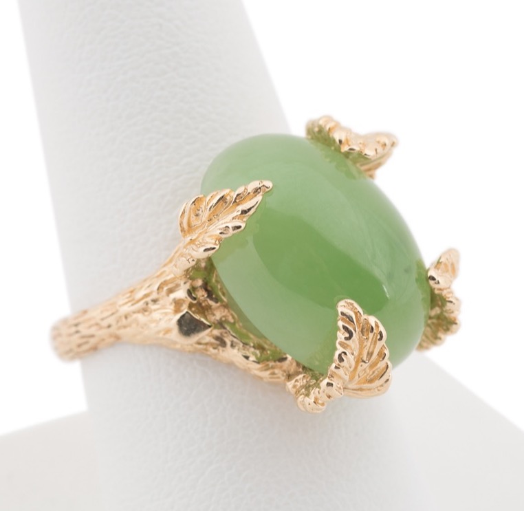 Appraisal: K YELLOW GOLD GREEN NEPHRITE JADE RING k yellow gold