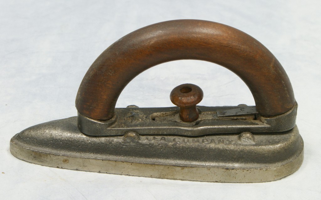 Appraisal: Cold Handle Sleeve Iron