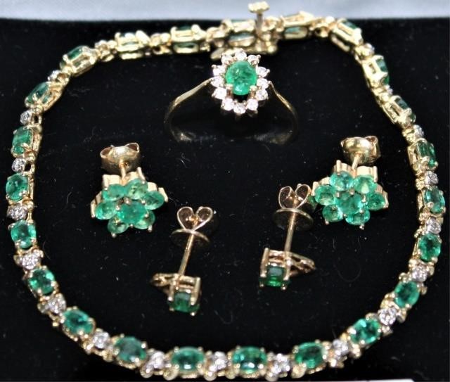 Appraisal: GOLD AND EMERALD JEWELRY SUITE TO INCLUDE KTEMERALD AND DIAMOND