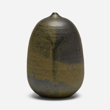 Appraisal: Toshiko Takaezu UNTITLED WITH RATTLE USAglazed stoneware h dia in