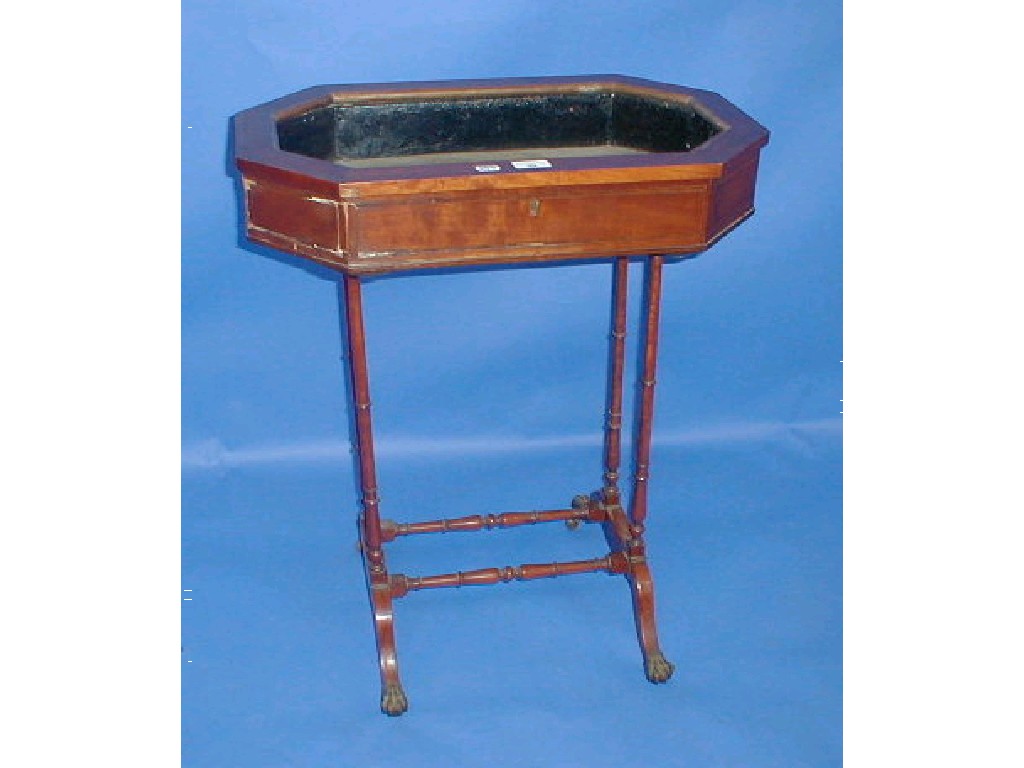 Appraisal: A fine Edwardian jardiniere table with canted rectangular top with