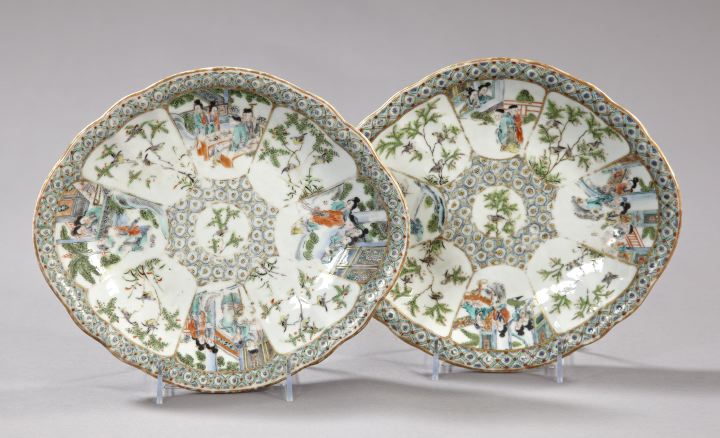 Appraisal: Pair of Chinese Export Porcelain Serving Bowls second quarter th