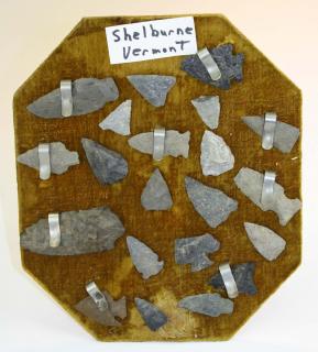 Appraisal: Shelburne Vermont prehistoric lithic artifacts including arrowheads points including Brewerton