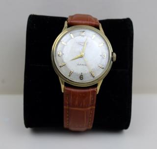 Appraisal: Longines vintage men's watch Longines vintage men's watch kt gold