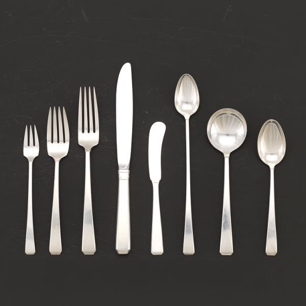 Appraisal: TOWLE STERLING FLATWARE SET CRAFTSMAN PATTERN Totaling pieces including knives