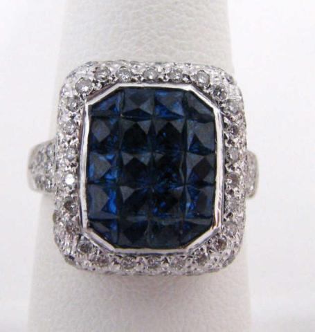 Appraisal: K White Gold Ring with approximately ct tw sapphires and