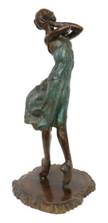 Appraisal: Patinated bronze sculpture Bailarina en Puntas signed in cast Villarreal