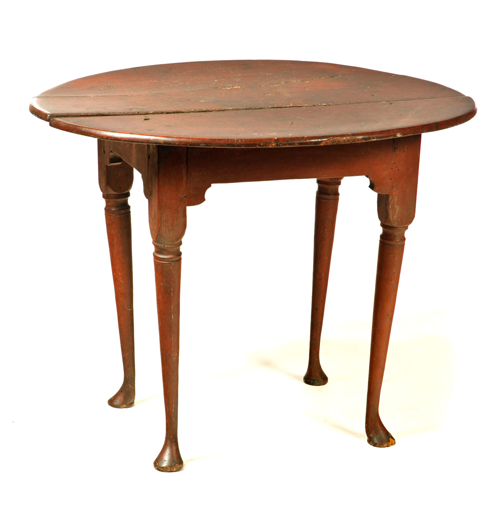 Appraisal: QUEEN ANNE TEA TABLE Massachusetts th century maple Oval top