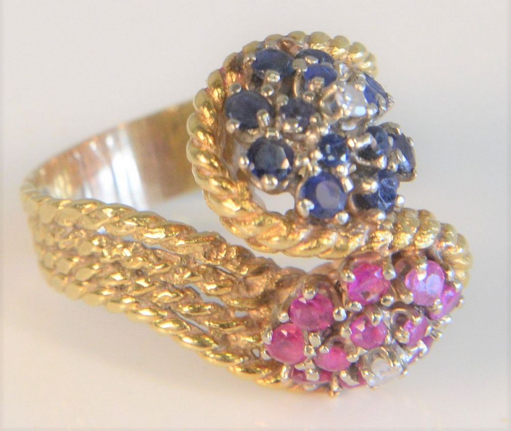 Appraisal: Karat Gold Ring rope design with blue sapphire head and