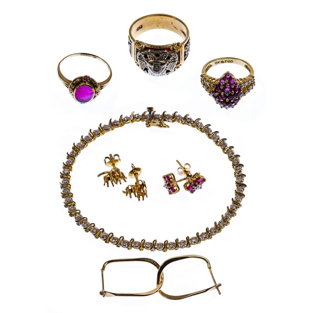 Appraisal: K YELLOW GOLD JEWELRY ASSORTMENT items including rings a gemstone