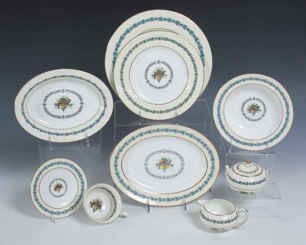 Appraisal: WEDGWOOD FINE CHINA SERVICE IN THE APPLEDORE PATTERN pieces to