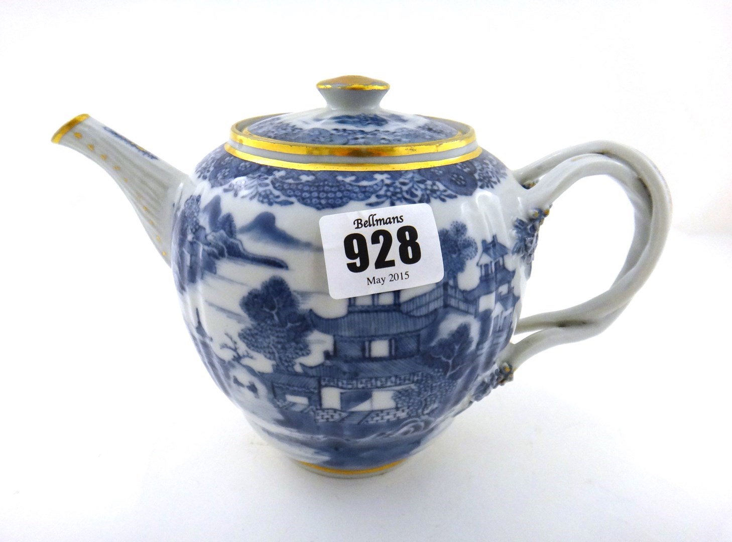 Appraisal: A Chinese export porcelain part tea and coffee service late