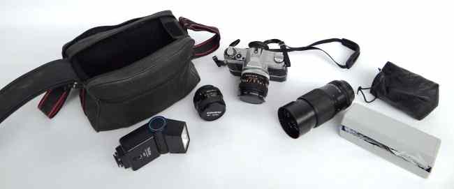 Appraisal: Lot including Canon At- camera with Vivitar Auto Telephoto lens