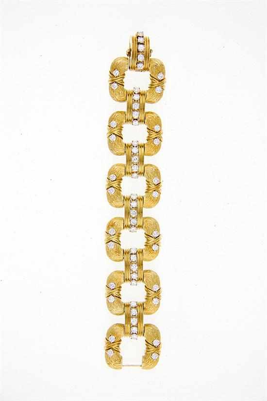 Appraisal: La Triomphe diamond-set gold link fashion bracelet circa K yellow