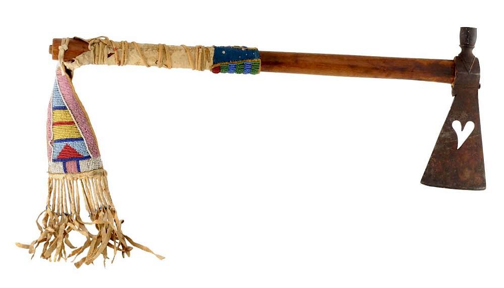 Appraisal: Plains Pipe Tomahawk Features crow wide head with bleeding heart