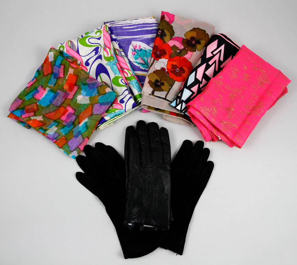 Appraisal: - Lot of Scarves and Gloves Lot of scarves and