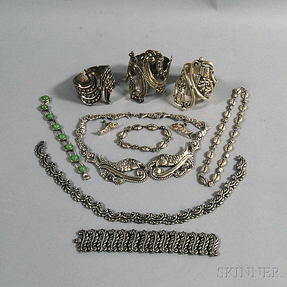 Appraisal: Group of Mexican Silver Jewelry including a fish necklace matching