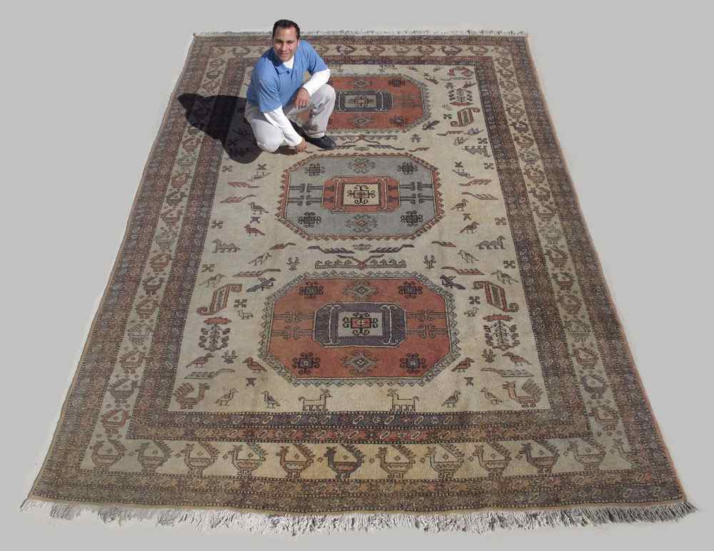 Appraisal: MODERN ORIENTAL HAND KNOTTED WOOL PILE RUG ' '' x