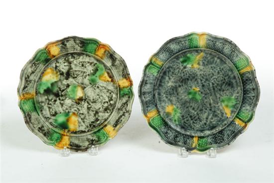 Appraisal: TWO WHIELDON PLATES England nd half- th century Very similar