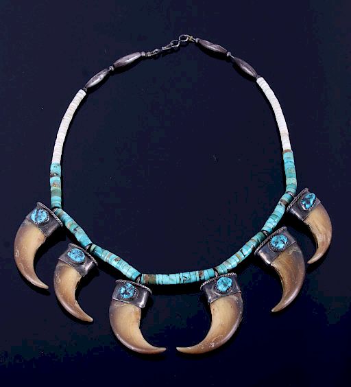 Appraisal: Navajo Carico Lake Turquoise Bear Claw Necklace For your consideration