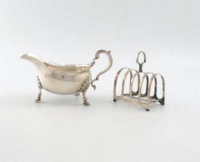 Appraisal: A silver sauce boat by The Goldsmiths and Silversmiths Company