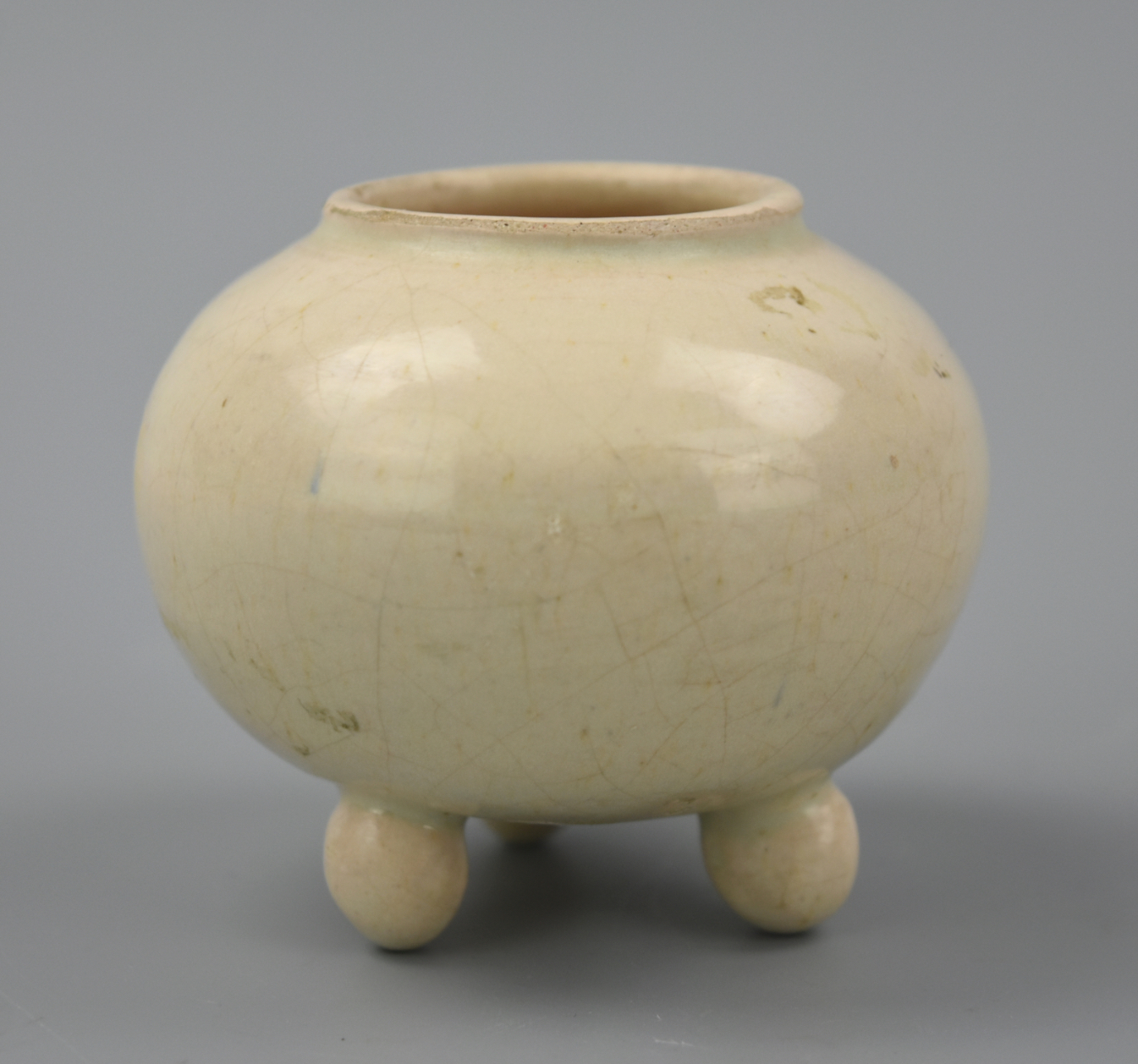 Appraisal: CHINESE GONGXIAN WHITE GLAZED WATER POT TANG D A Tang