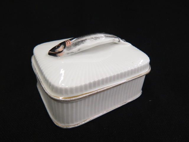 Appraisal: Austrian Porcelain Sardine Box figural handle x