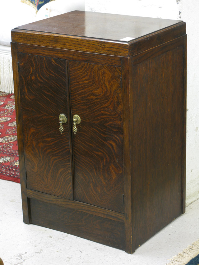 Appraisal: OAK LIFT-TOP SHAVING CABINET English c 's the lift top