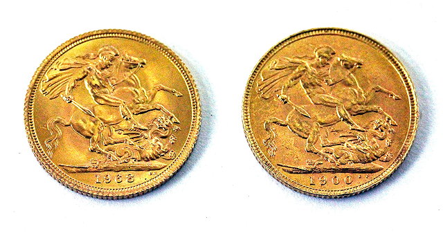 Appraisal: A VICTORIAN GOLD SOVEREIGN dated and an Elzabeth II gold