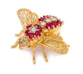 Appraisal: An Karat Yellow Gold Diamond and Ruby Bee Brooch dwts