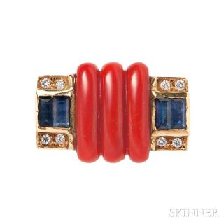 Appraisal: kt Gold and Coral Ring Rome the carved coral flanked