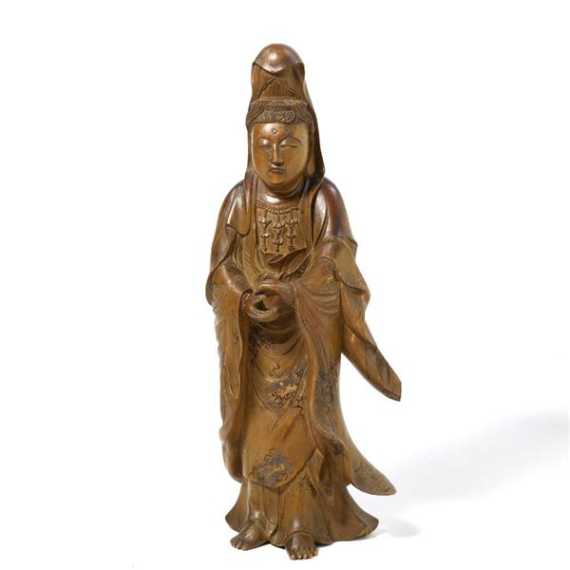 Appraisal: KANNON Japan Taisho-Periode H cm Holz Stehende Kannon mit wehendem