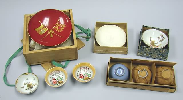 Appraisal: Lot of Japanese military boxed sake cups